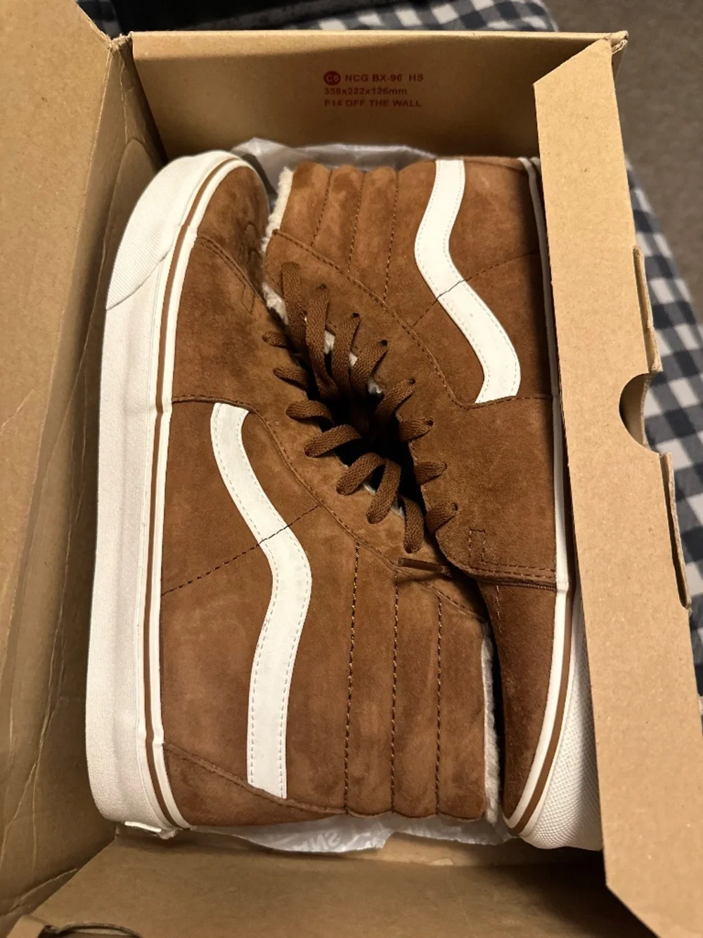Vans - Picture 1 of 4